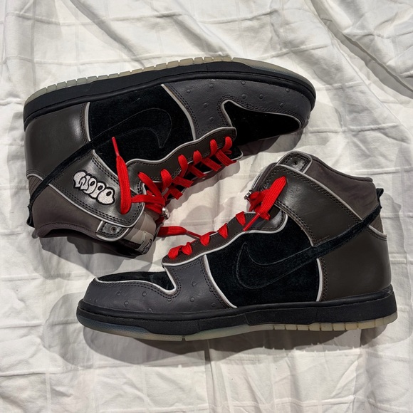 Nike MF DOOM Dunks S/12 - Picture 2 of 13